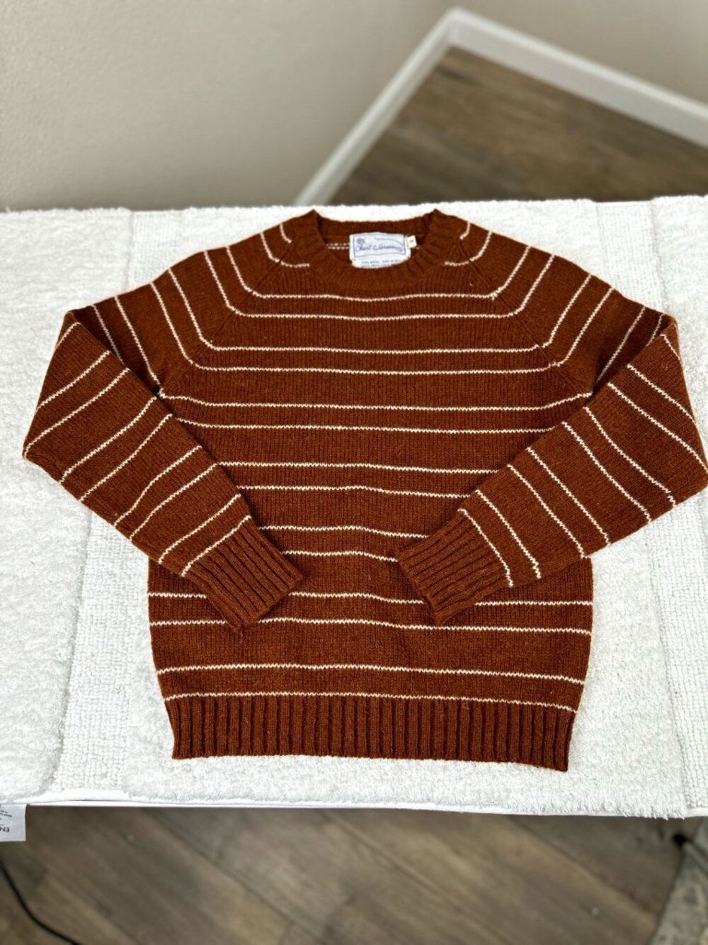 Chest Warmers Women’s M Brown Ivory 70% Wool Striped Crewneck Pullover Sweater
